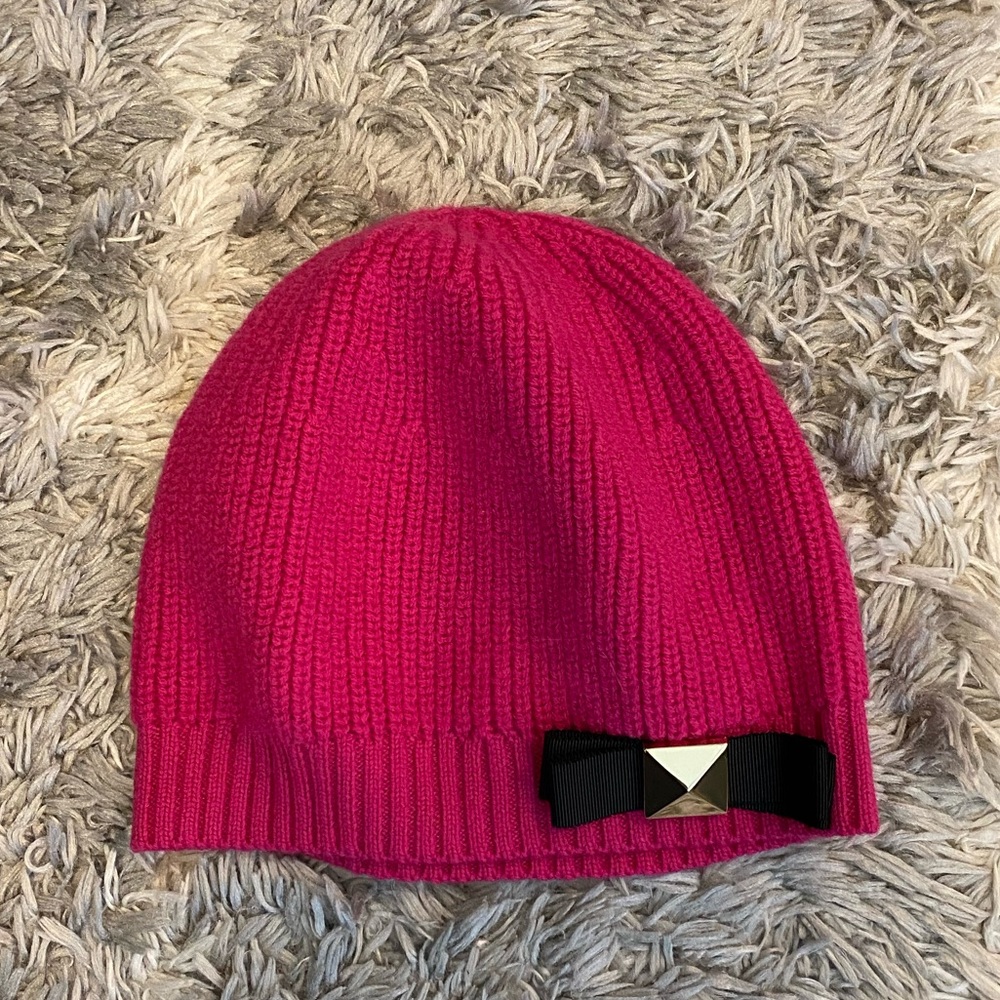 Kate Spade New York Black Bow Beanie Hat in Pink